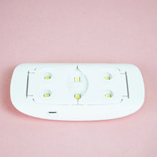 Cargar imagen en el visor de la galería, KIT Perfect - 2 colores de Polygel, Base y Top Coat, herramientas indispensables y una LAMPARA de 🎁 REGALO! Todo en una bolsita de algodón hermosa